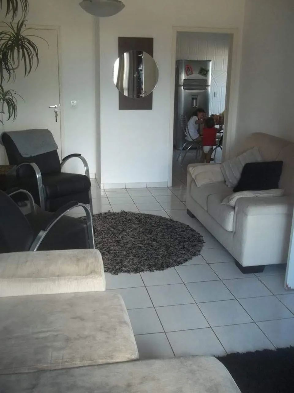 OPORTUNIDADE vendo AP PROX POSTO SAUDE PQ INDUSTRIAL 2 ANDAR ESCADAS, PERTO TUDO - Foto 2
