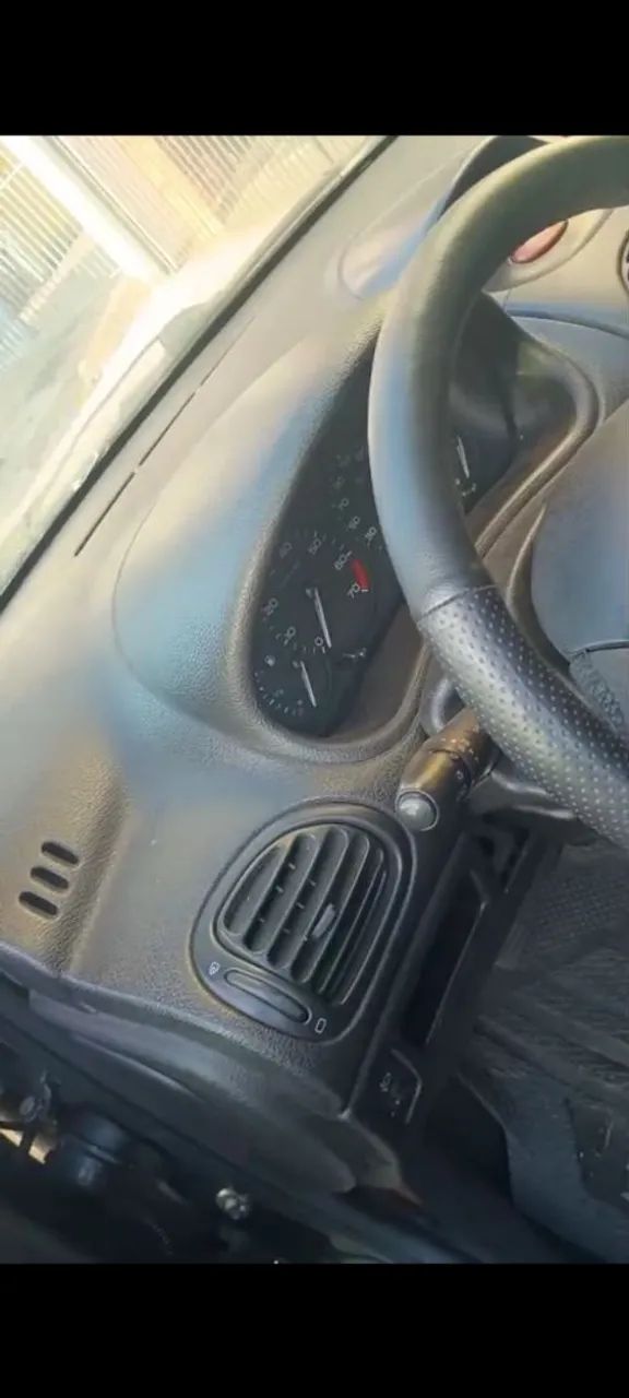 Vendo Peugeot 206 ano 2002 - Foto 5