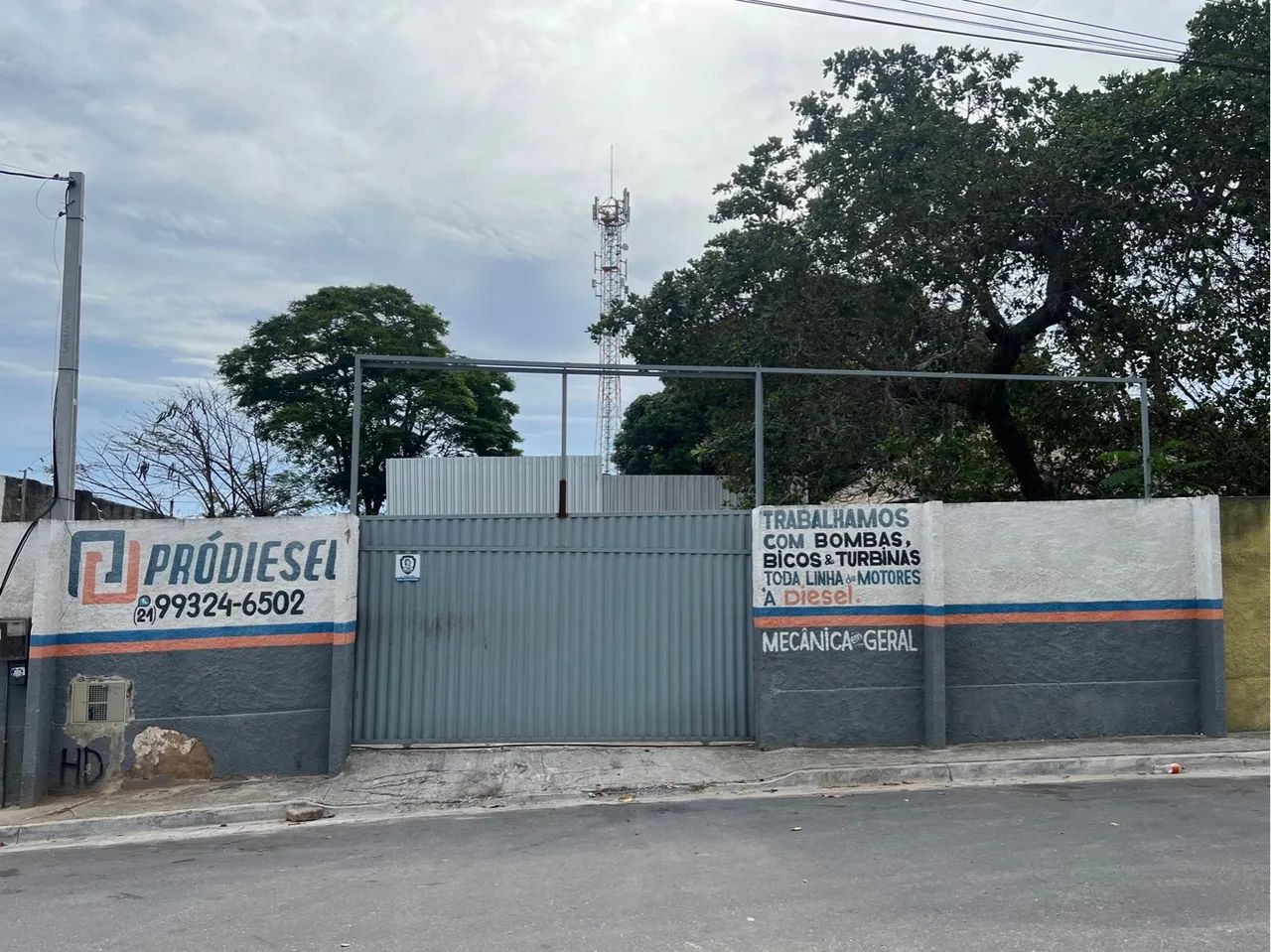 ALUGO GALPÃO - Casa nos fundos (Alto da Boa Vista)
