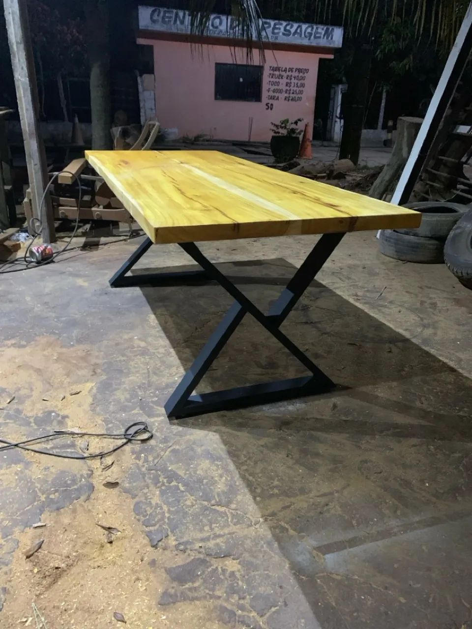 Table with metal frame65566255666307123