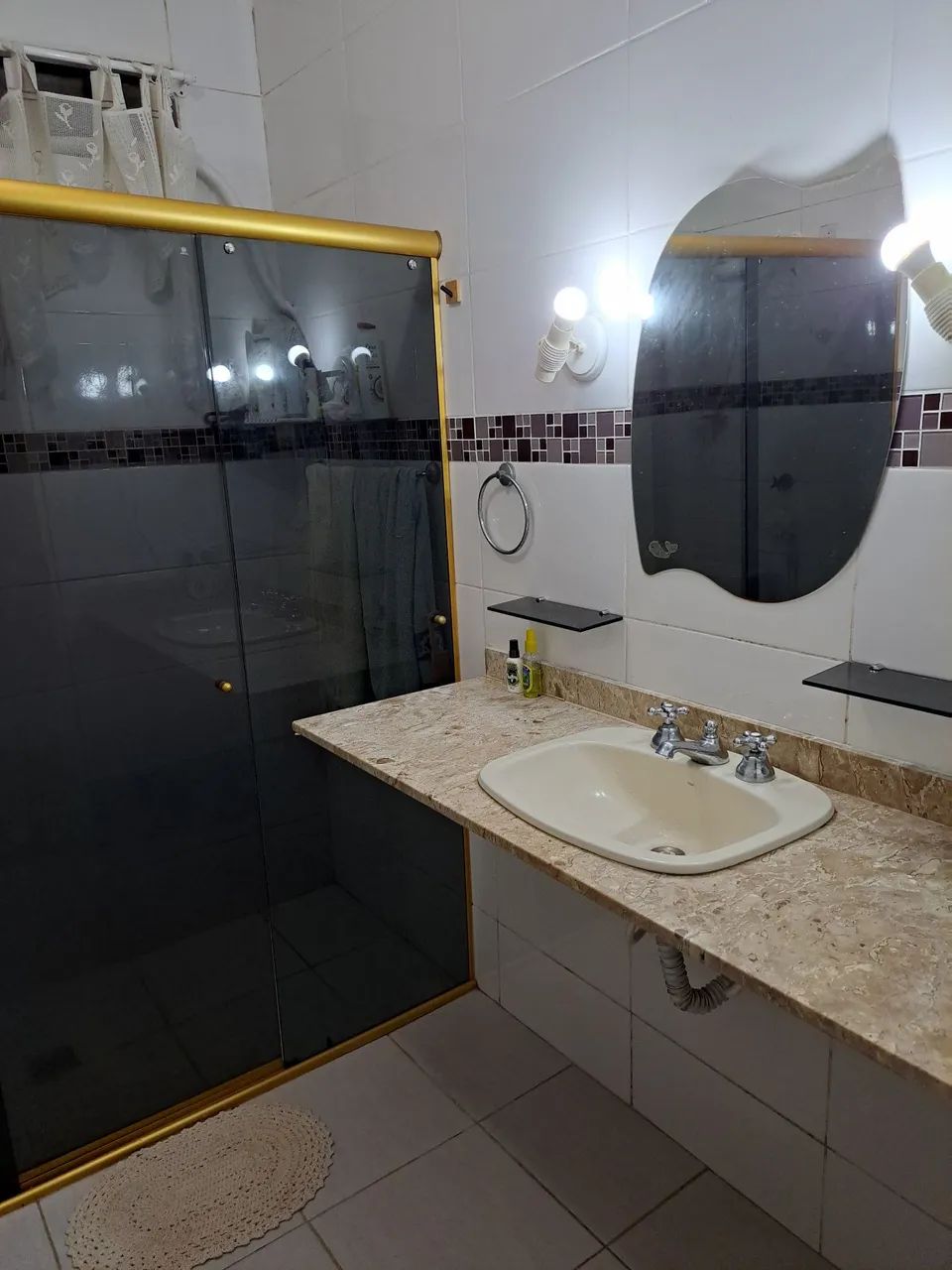 Casa térrea muito boa+ loja na  Pça República - Foto 5