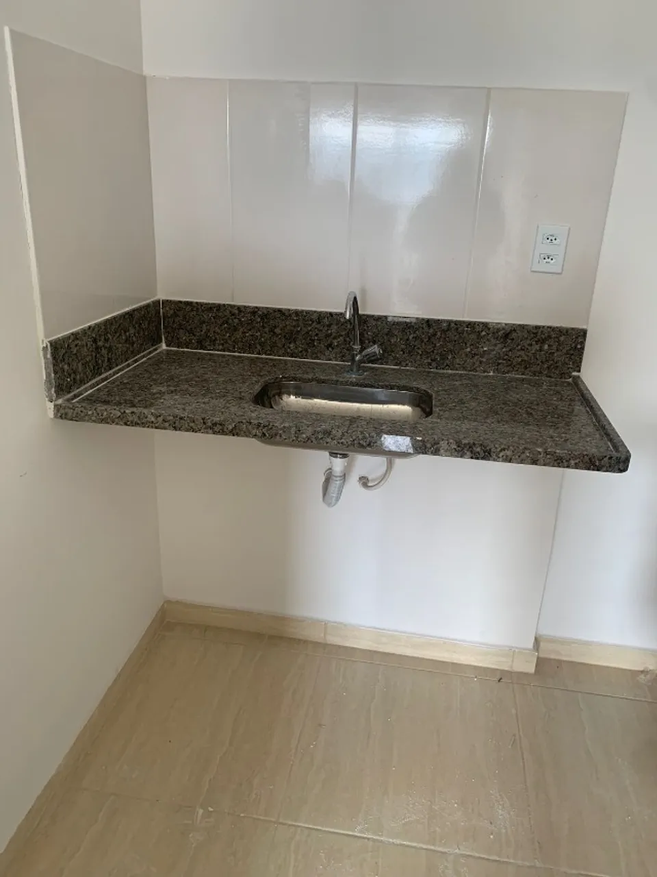 Bancada de Ocre (cozinha) com cuba