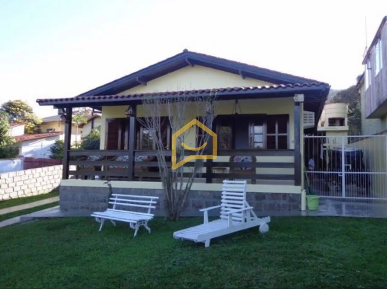 Casa à Venda em Campeche, Florianópolis - SC
