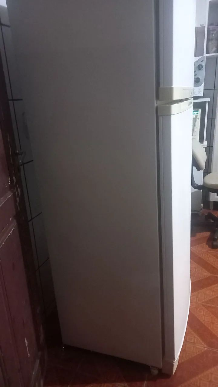 Geladeira Frost Free brastemp com entrega gratuita  - Foto 3
