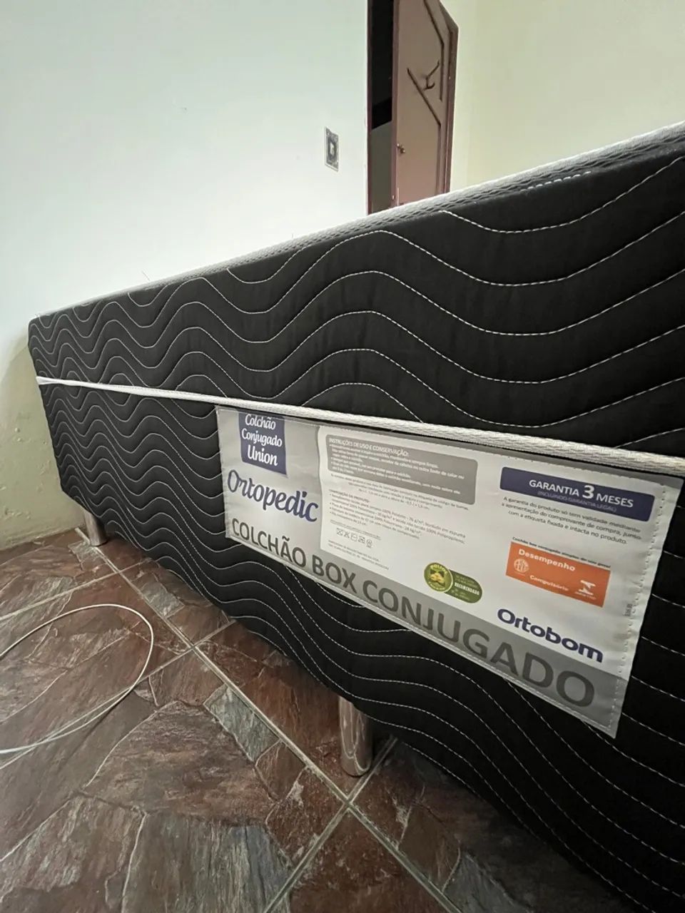 Cama Box Casal com Desenho Floral - Foto 3