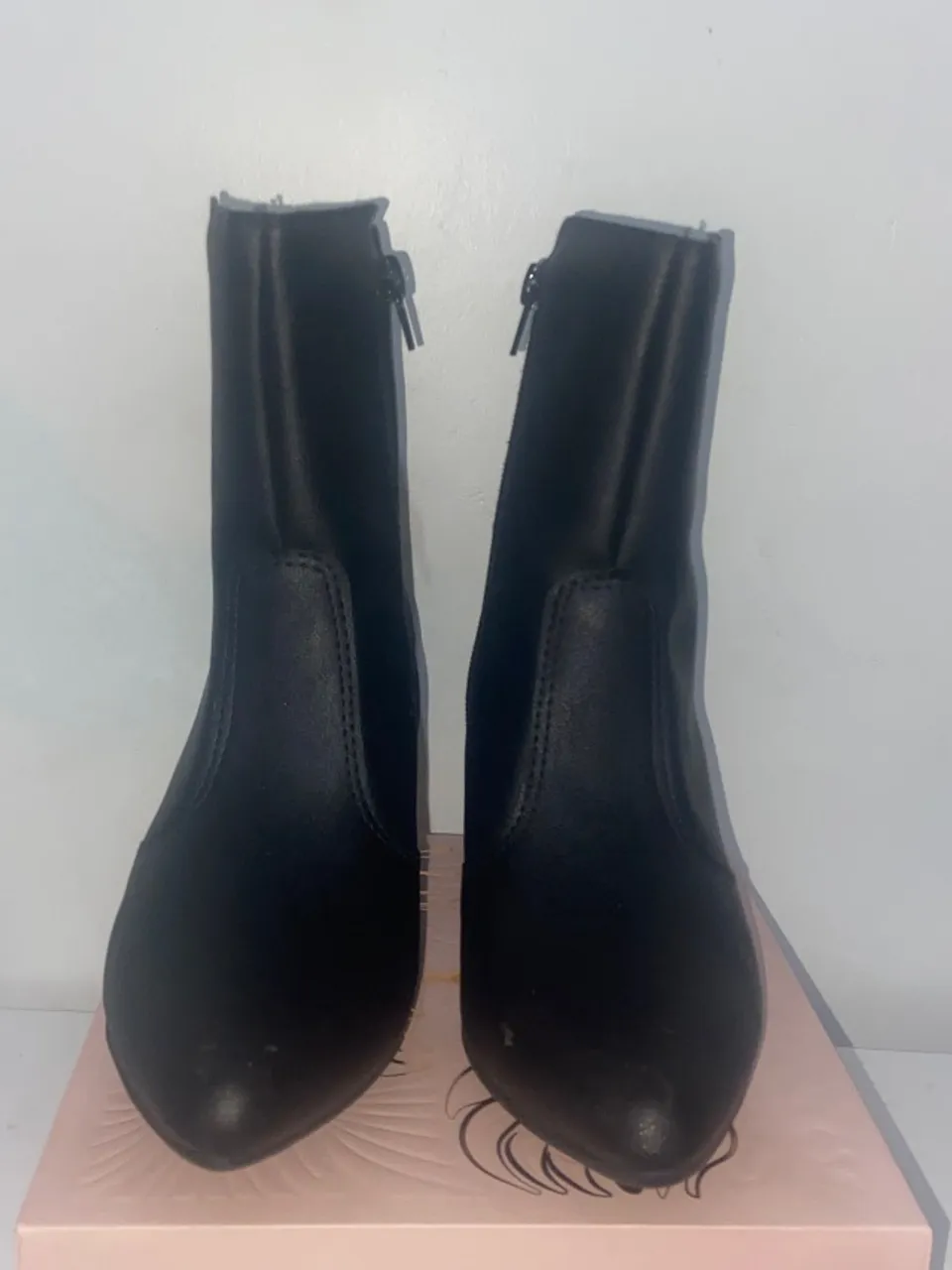 Vendo bota feminina, tamanho 36