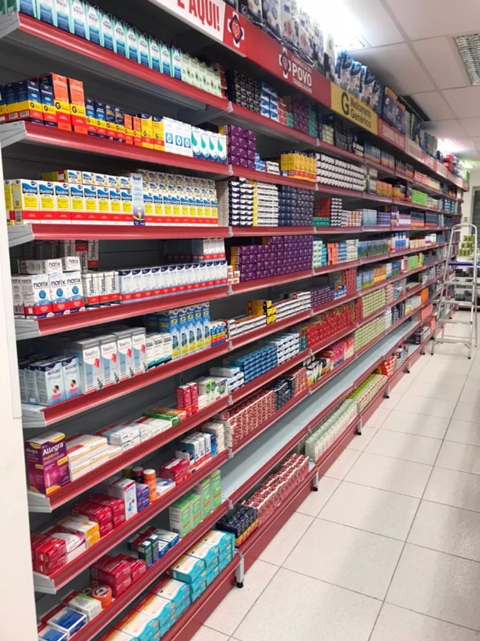 gôndola  de farmácia  com balção - Foto 2