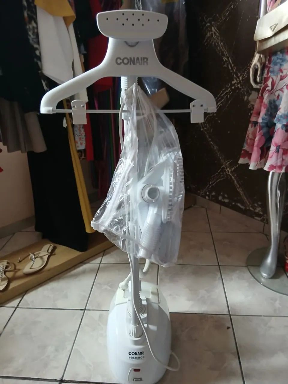 Ferro de passar para loja de roupas 