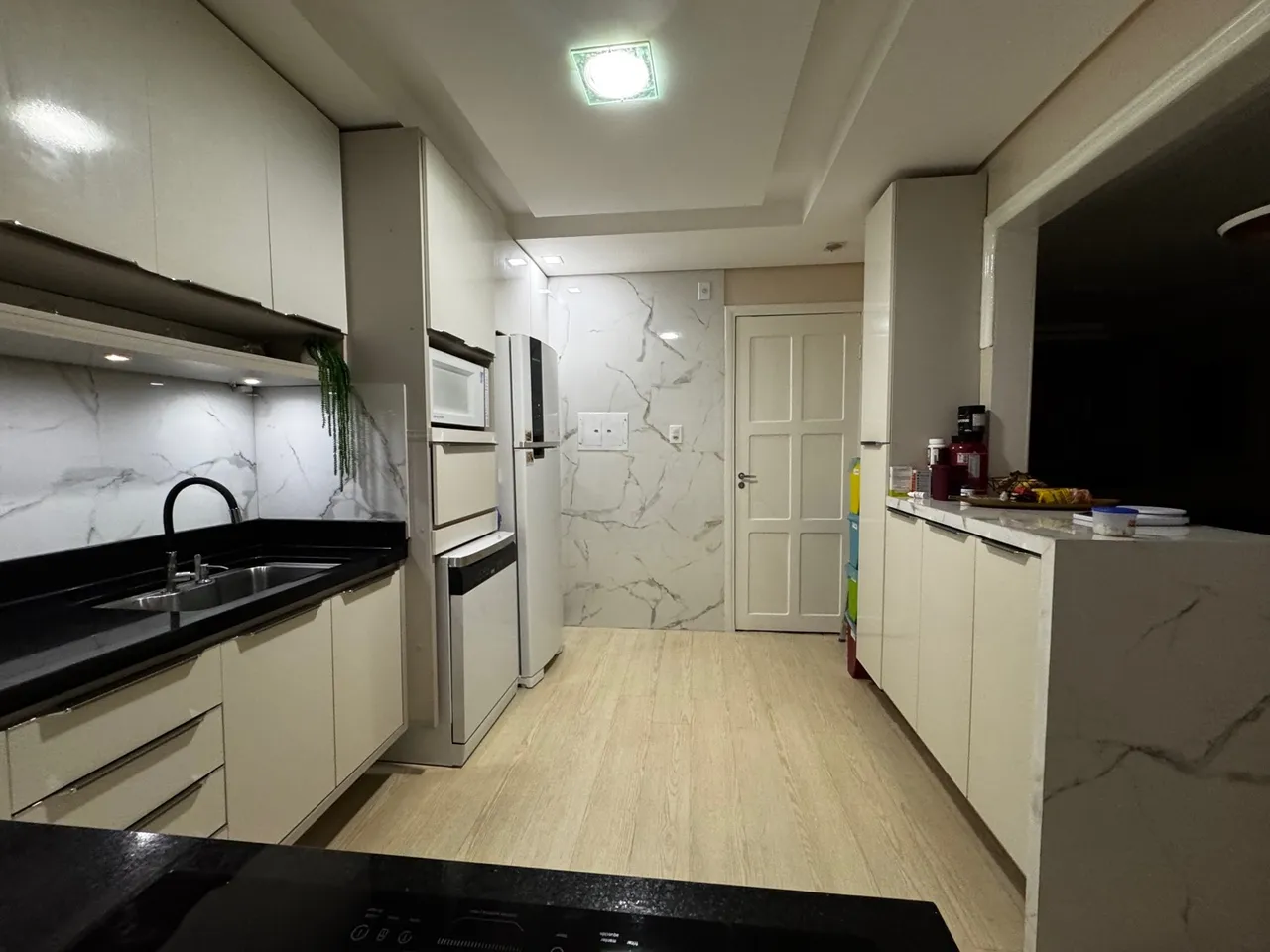 Apartamento totalmente mobiliado