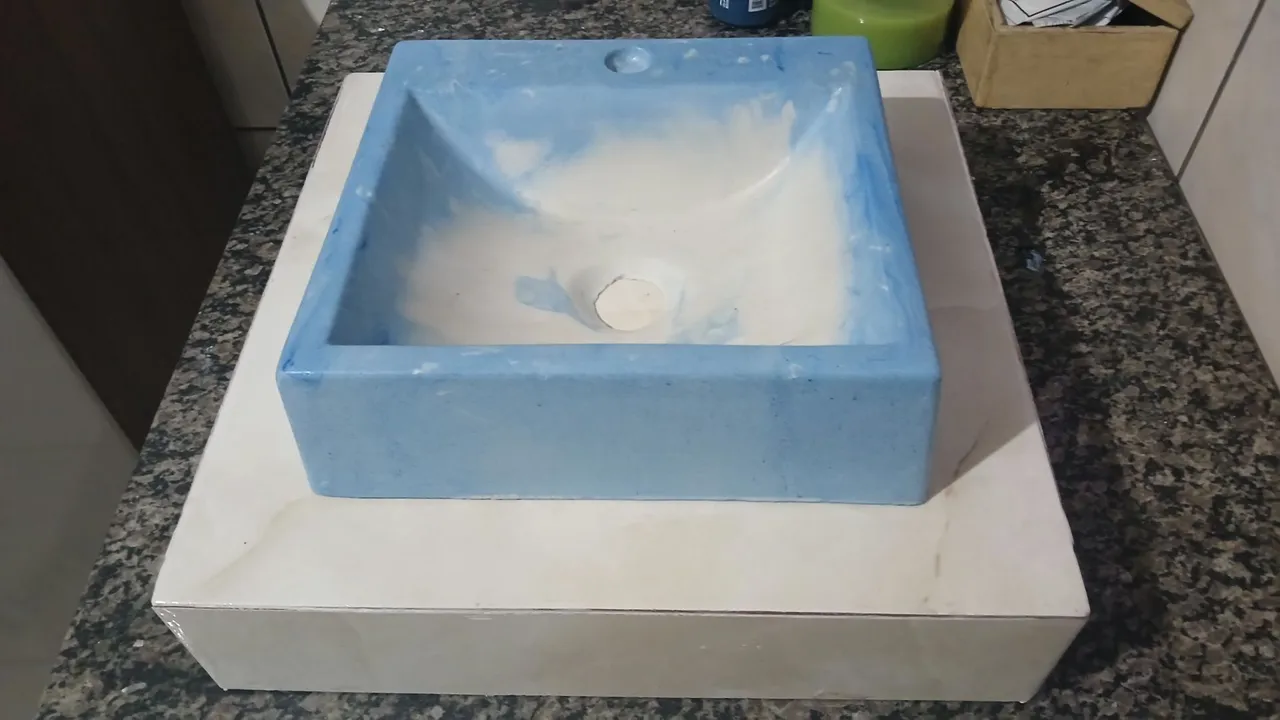Cuba de banheiro novas