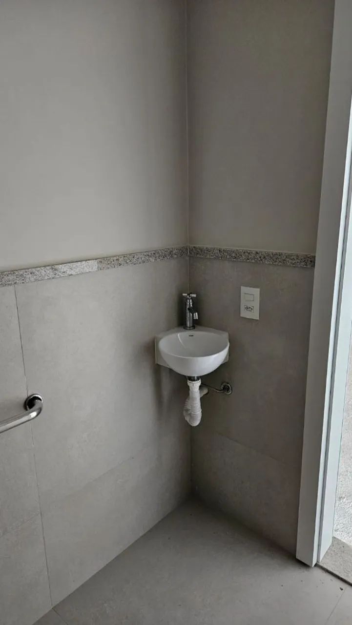 LOJA 90m² 1 Quadra Praia em frente Pop Motel Ed Mar Leste Excelente Ponto Comercial - Foto 5
