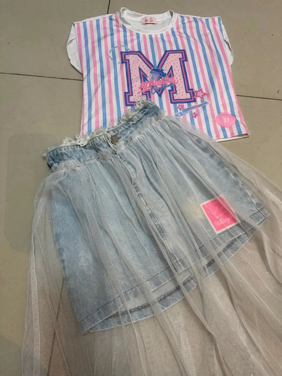Conjunto Saia Jeans com Tule e blusa Malagah TAM 10 - Foto 3