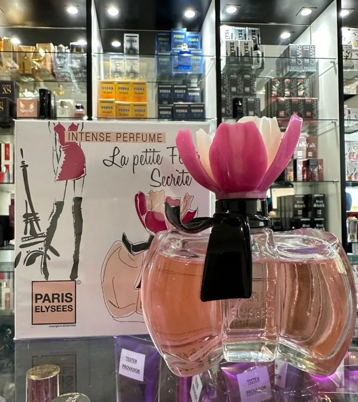 La Petite FLEUR secrete Paris Elysées