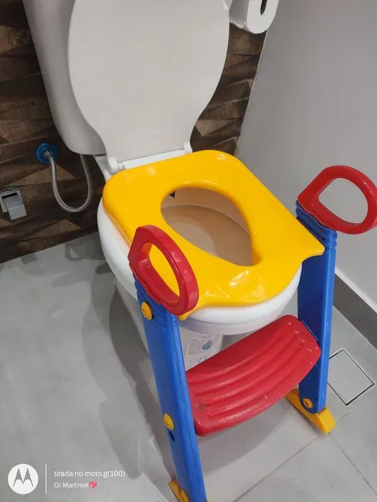 Assento de Vaso Sanitário Infantil com Degraus - usado com 1 brinde - Foto 3