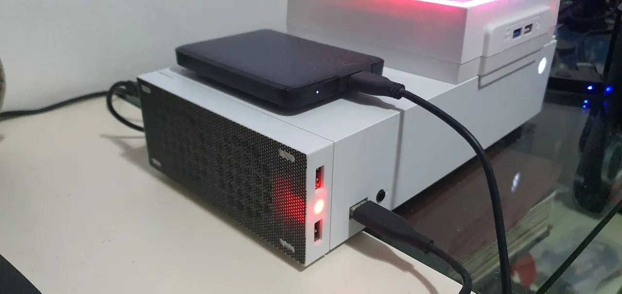 Vendo console super conservado XBOX SERIES S + 2 CONTROLES+ 2 EXAUSTORES+CAIXA ORIGINAL.  - Foto 5