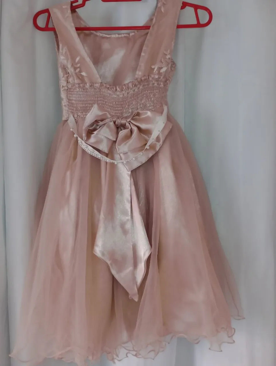 Vestido de festa infantil rosa com laço