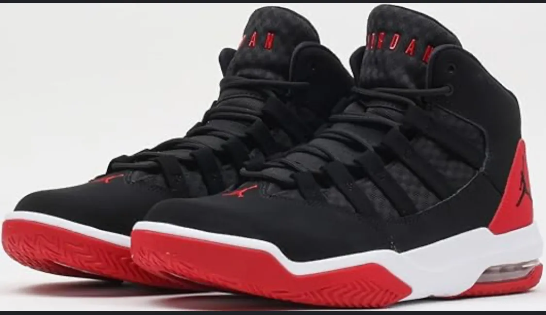 Tênis Jordan Masculino Preto e Vermelho