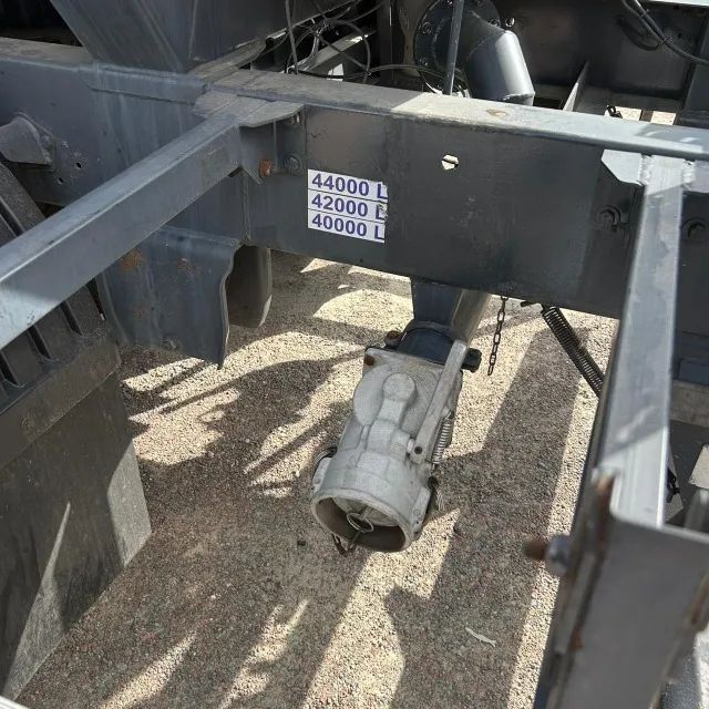 Carreta Tanque Vanderleia Rodotic 44 Mil Litros 2009 - Foto 13