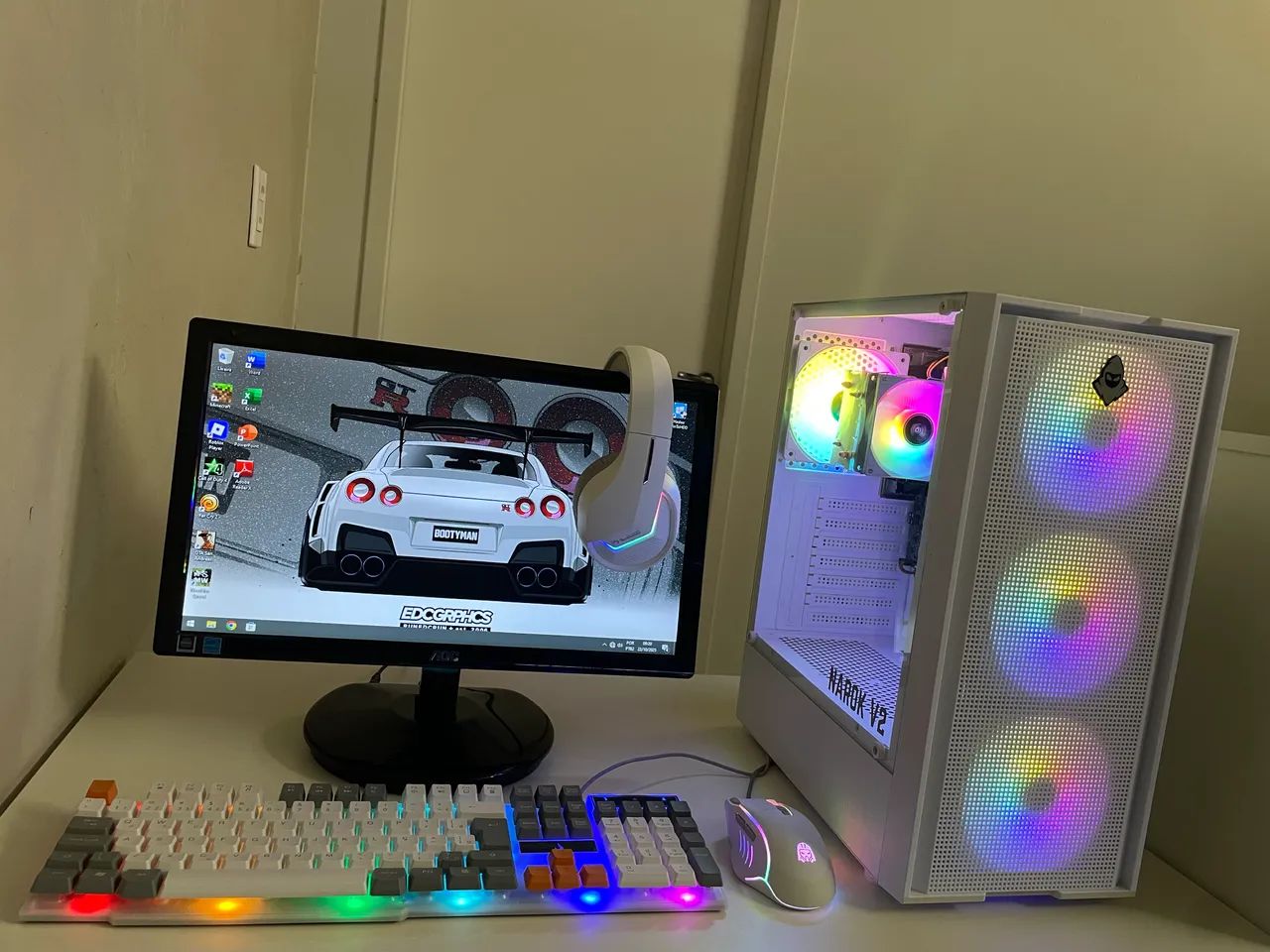 Beautiful Complete Computer with Games64168571051138122