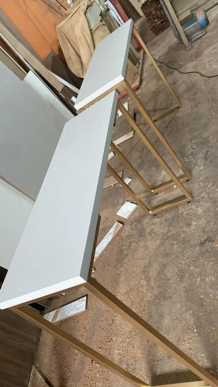 Escrivaninha moderna com design elegante