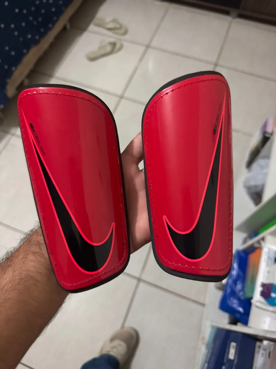 Canelas Nike Mercurial - Novas!
