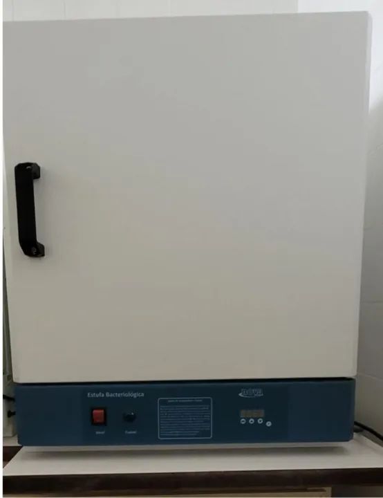 Estufa Bacteriológica