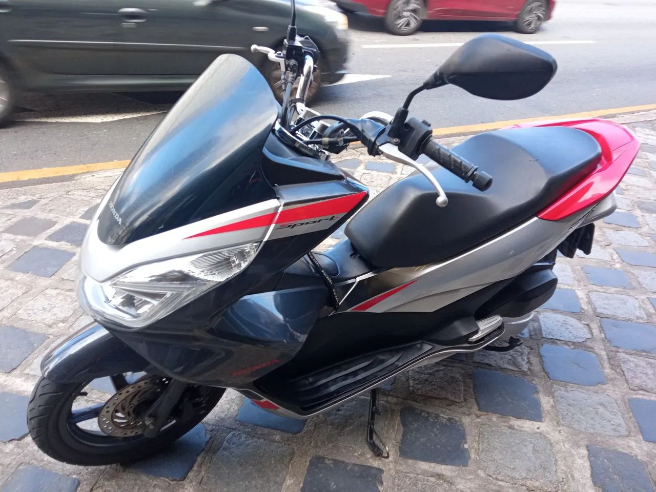 HONDA PCX 150 SPORT 2018  - Foto 2