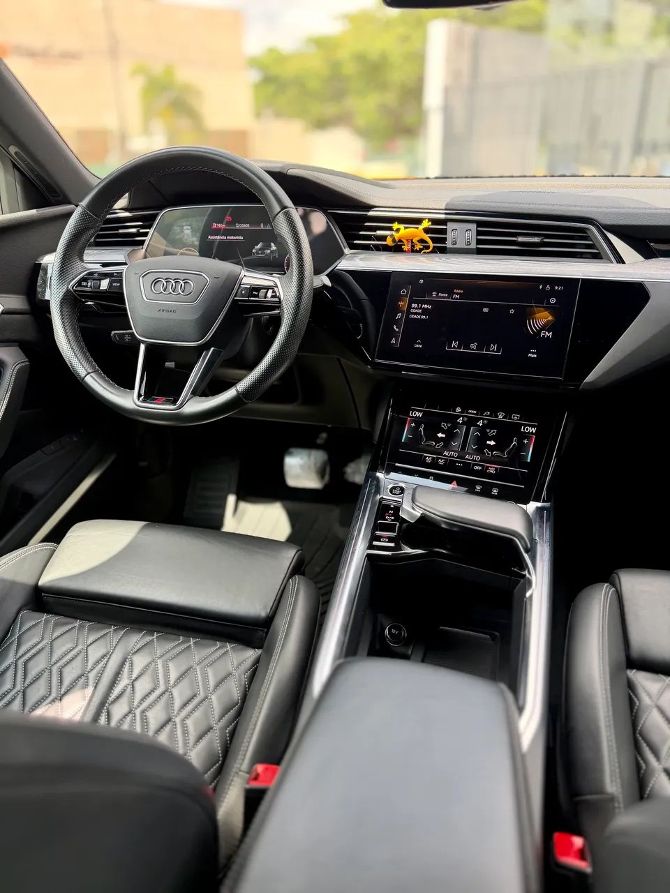 Audi E-Tron Sportback Perf. Aut. (elétrico) 2022 - Foto 3