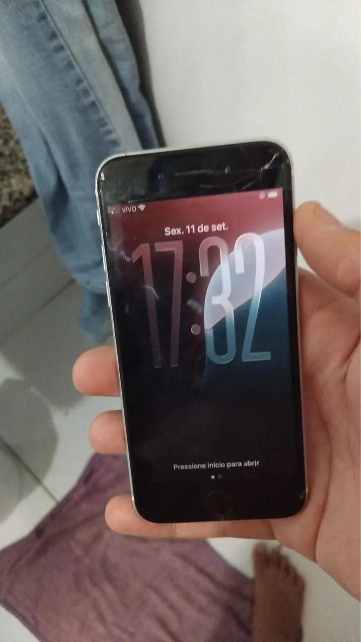 IPHONE SE, VENDO OU TROCO - Foto 3