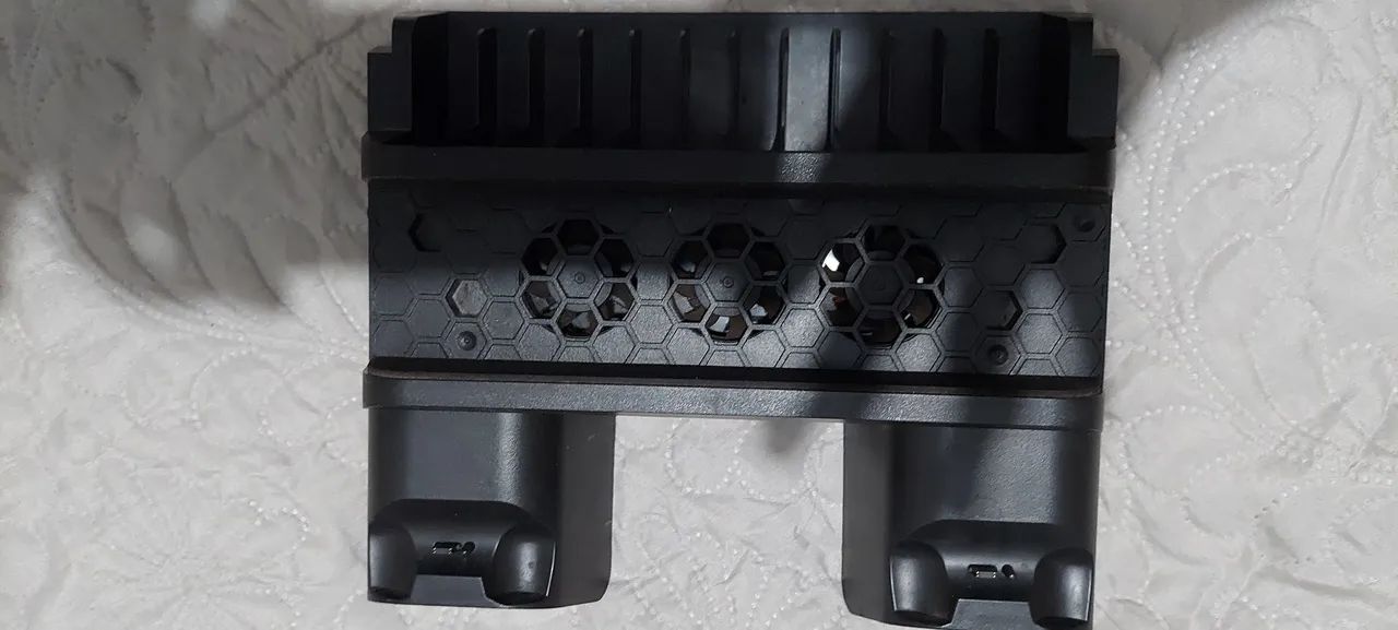 Base Vertical com Cooler PS4 Original  - Foto 4