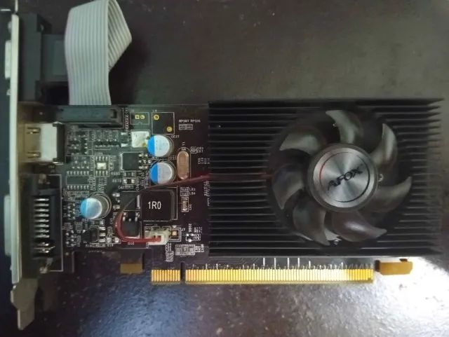 Vendo Placa de Vídeo GT 210