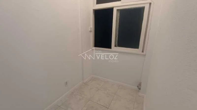 Kitnet/Conjugado - / Residencial / Centro