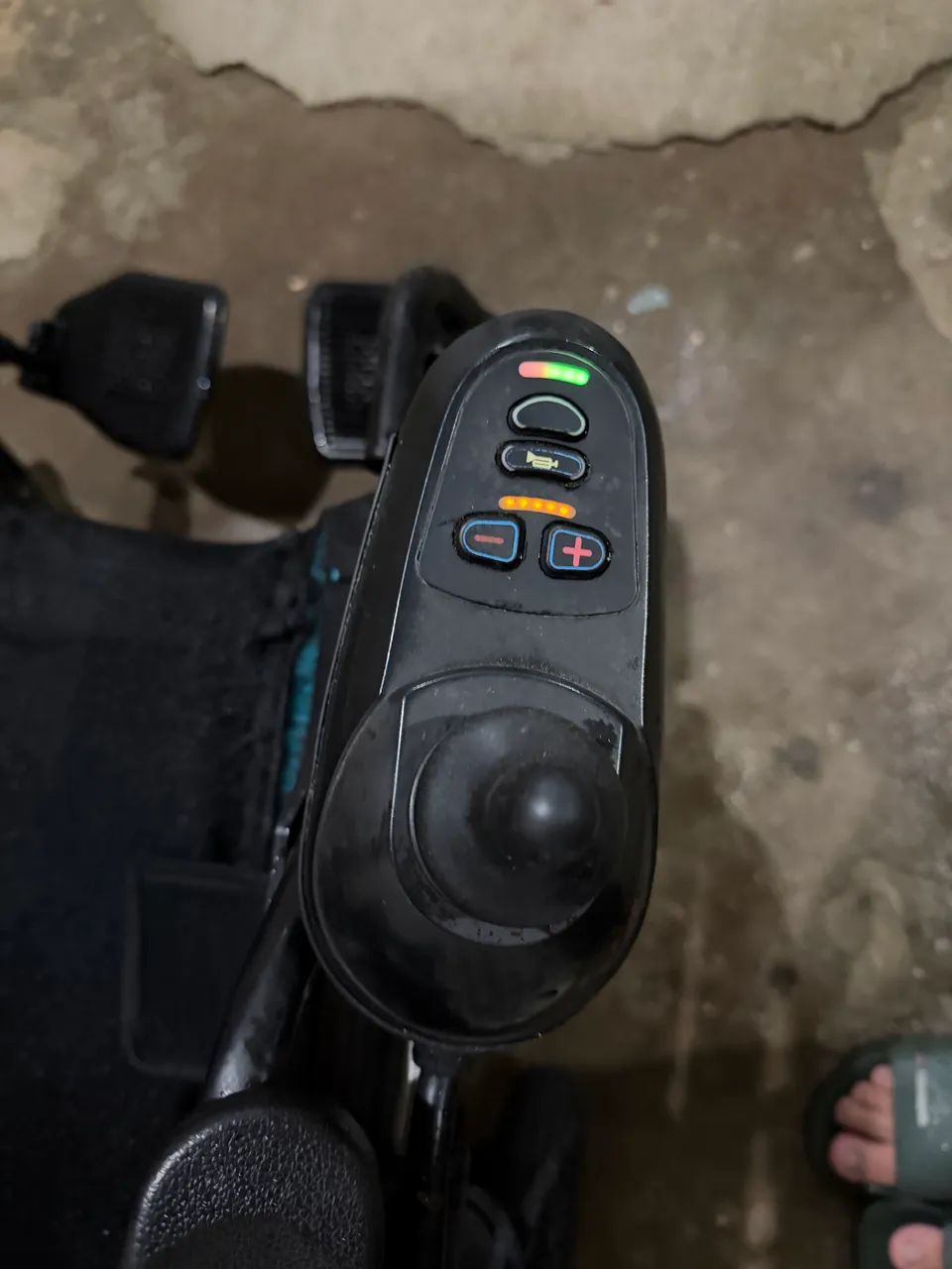 Cadeira de rodas elétrica  - Foto 3