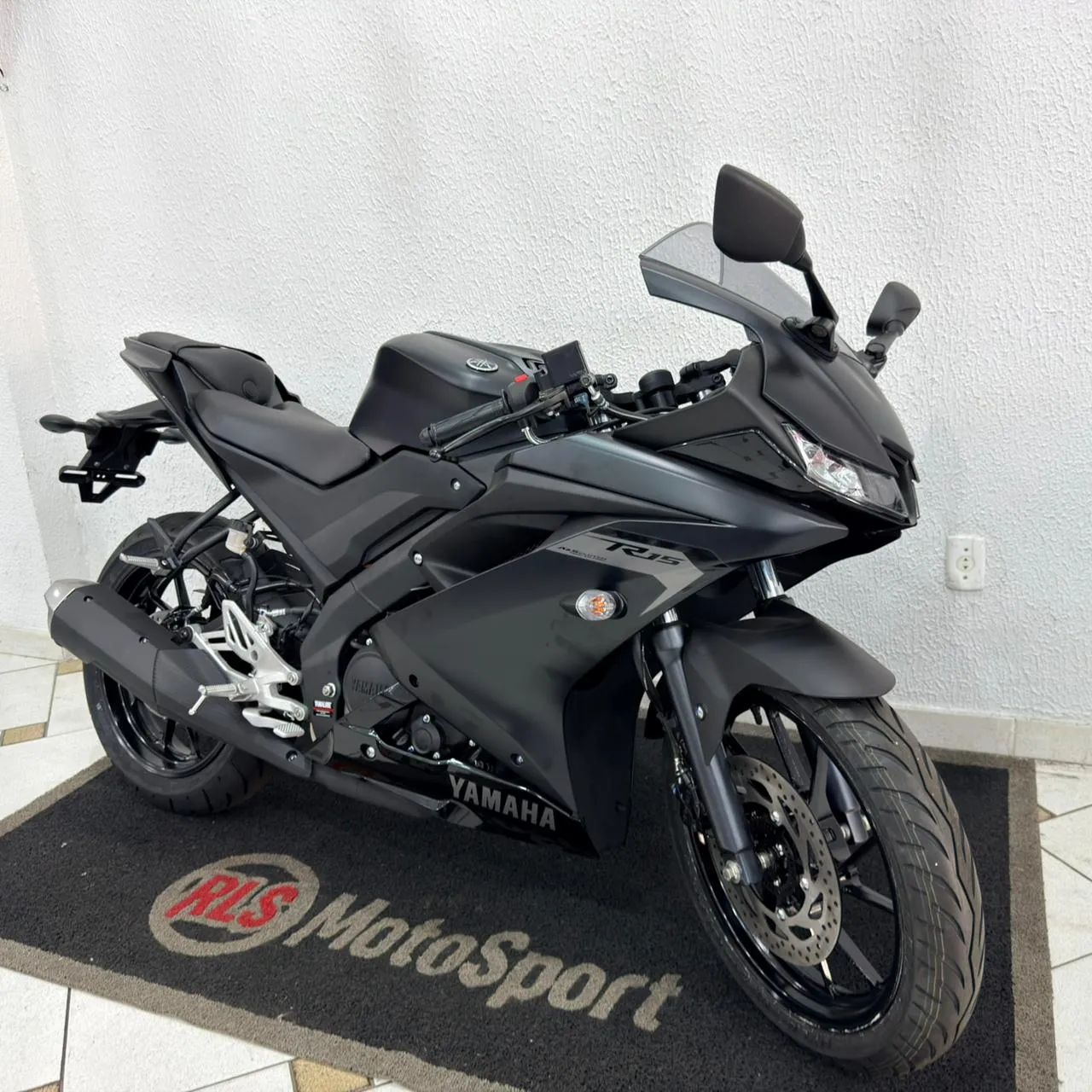 Yamaha YZF R-15 155 ABS