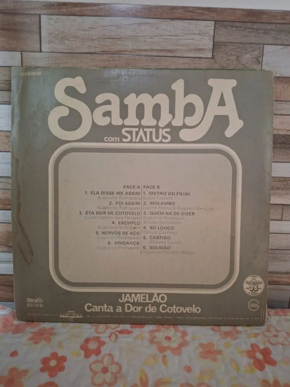 LP Jamelão - Samba com Status (1978) - Disco de Vinil - Foto 2