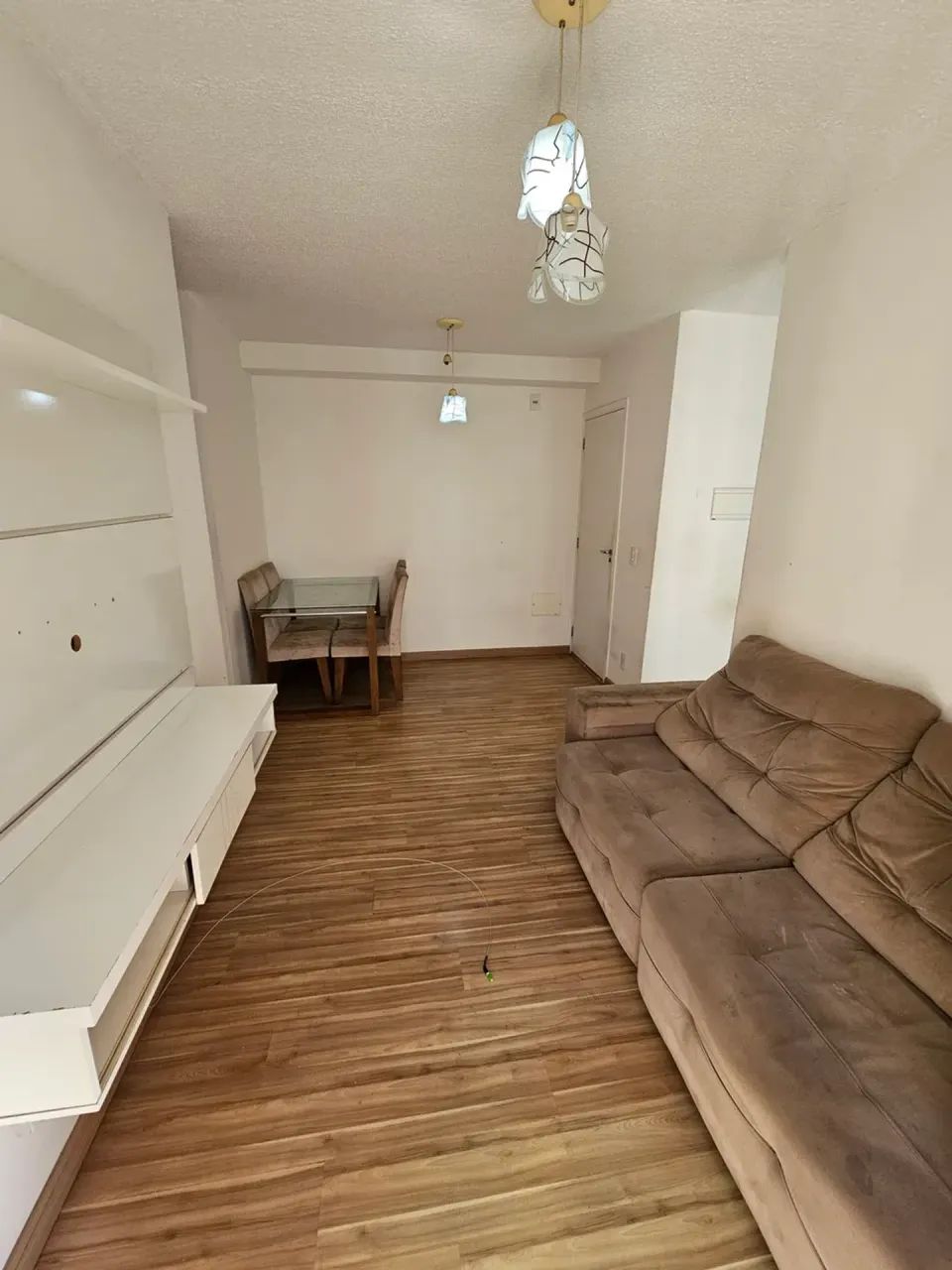 Aluga-se Apartamento com 2 dorms e uma vaga de garagem. - Foto 4