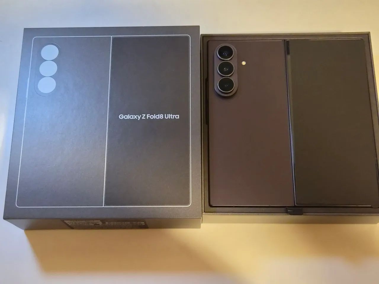 Galaxy Z fold8 ultra 512gb jetblack  - Foto 2