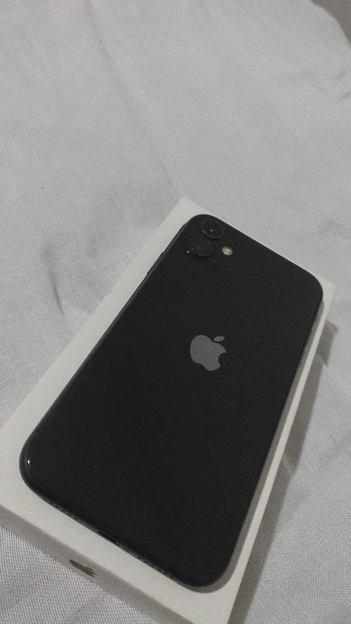iPhone 11 64GB excelente