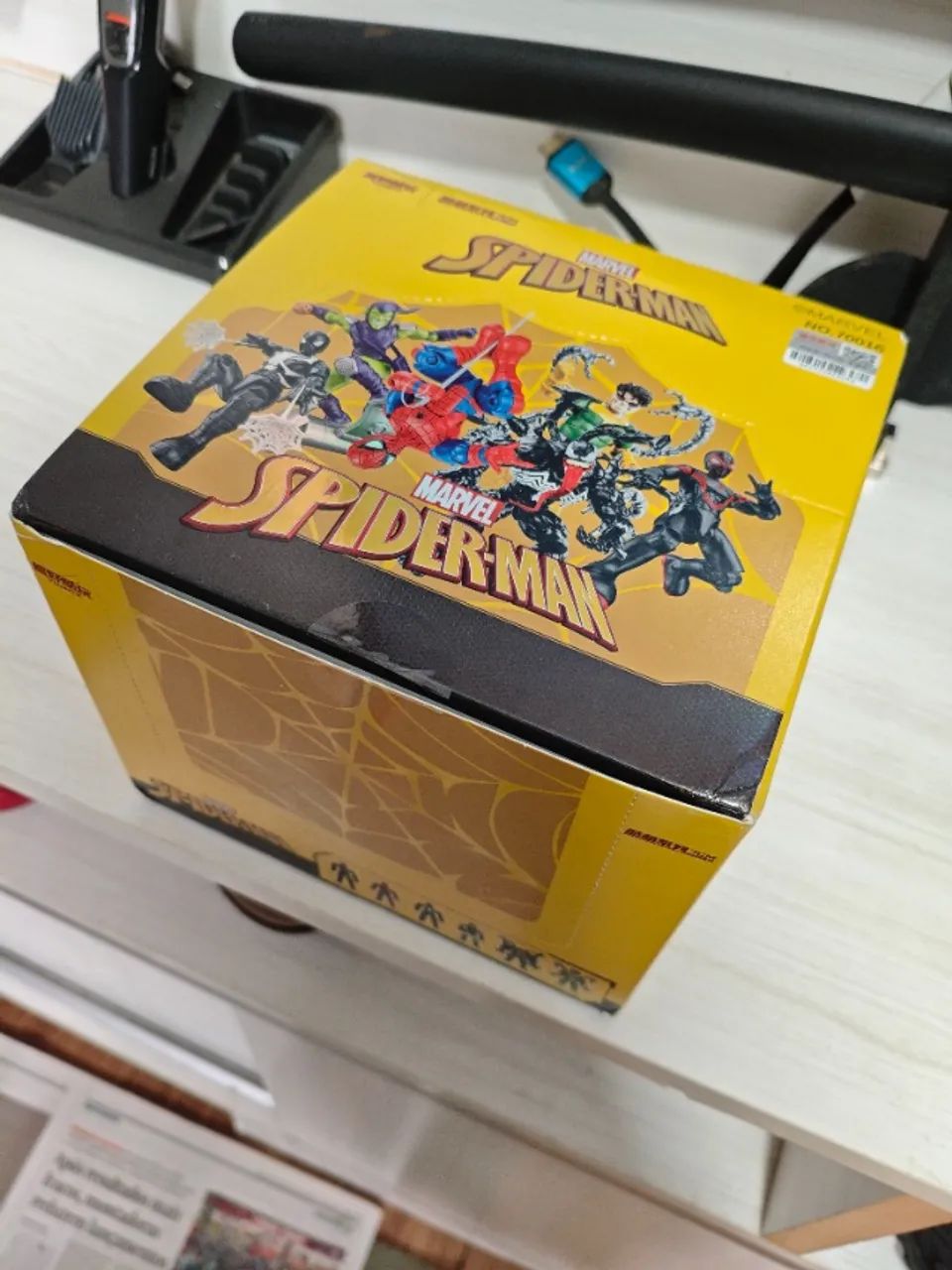 Caixa com 6 unidade Marvel Spider-Man de Montar