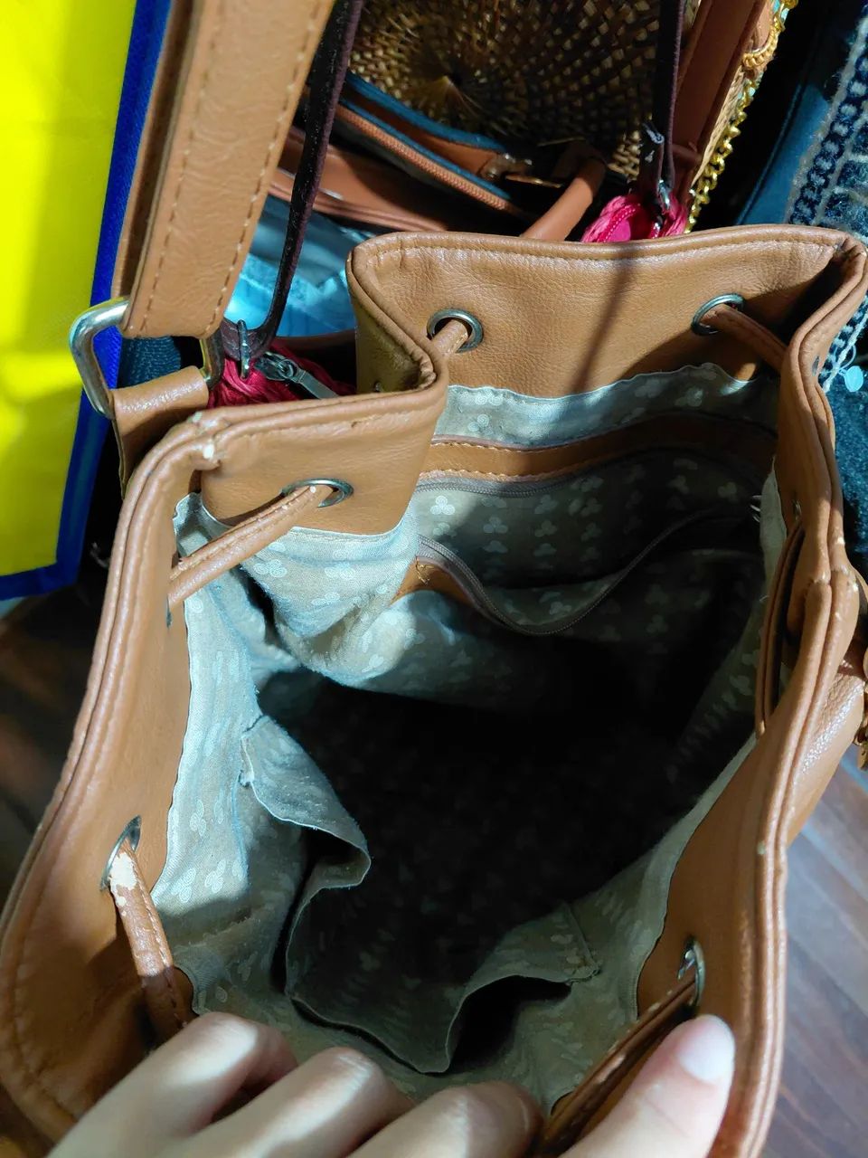 Bolsa de lado, courino. - Foto 4