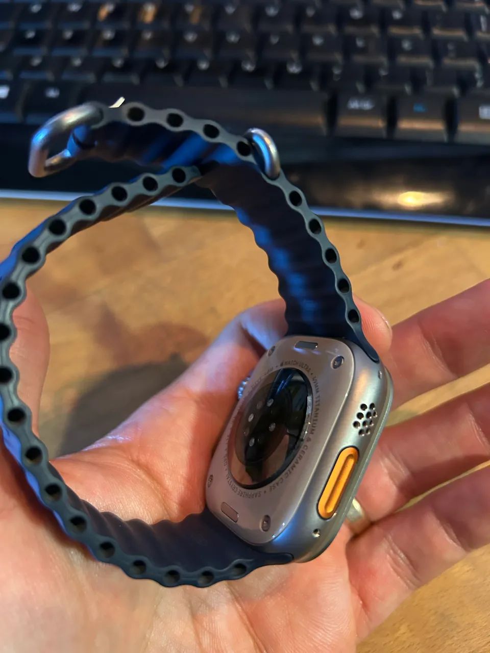 Apple Watch Ultra 2 com caixa de titânio 49 mm - Foto 4