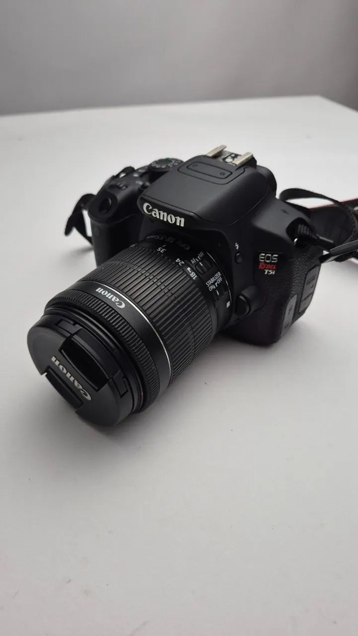 Camera Canon T5i