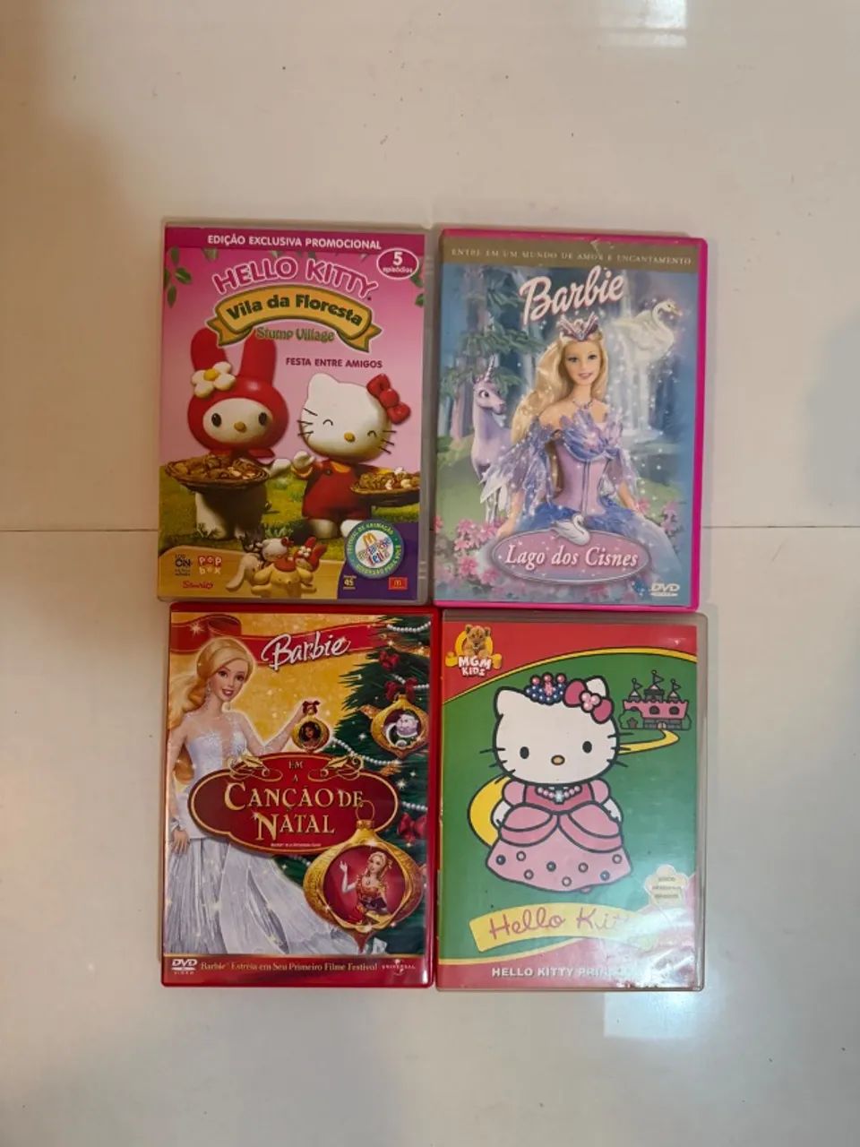 Coleção de 4 dvds Barbie e Hello Kitty