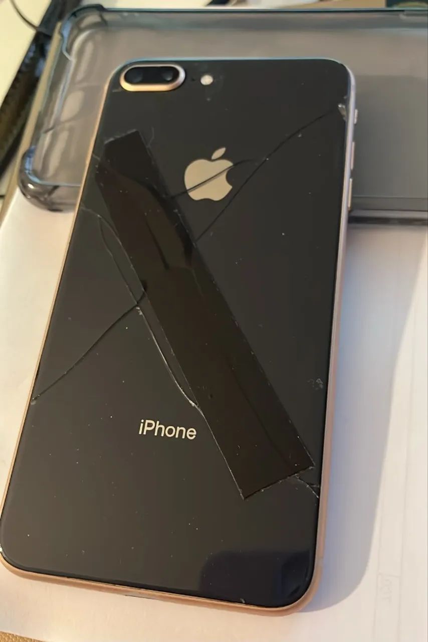 iPhone 8 Plus 256 GB para peças ou conserto - Foto 5