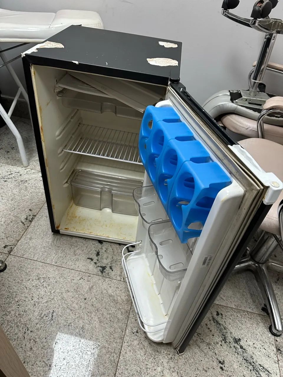 Vendo Frigobar Geladeira  - Foto 2