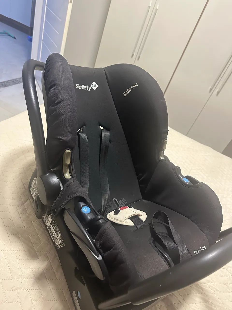 Bebê conforto com base