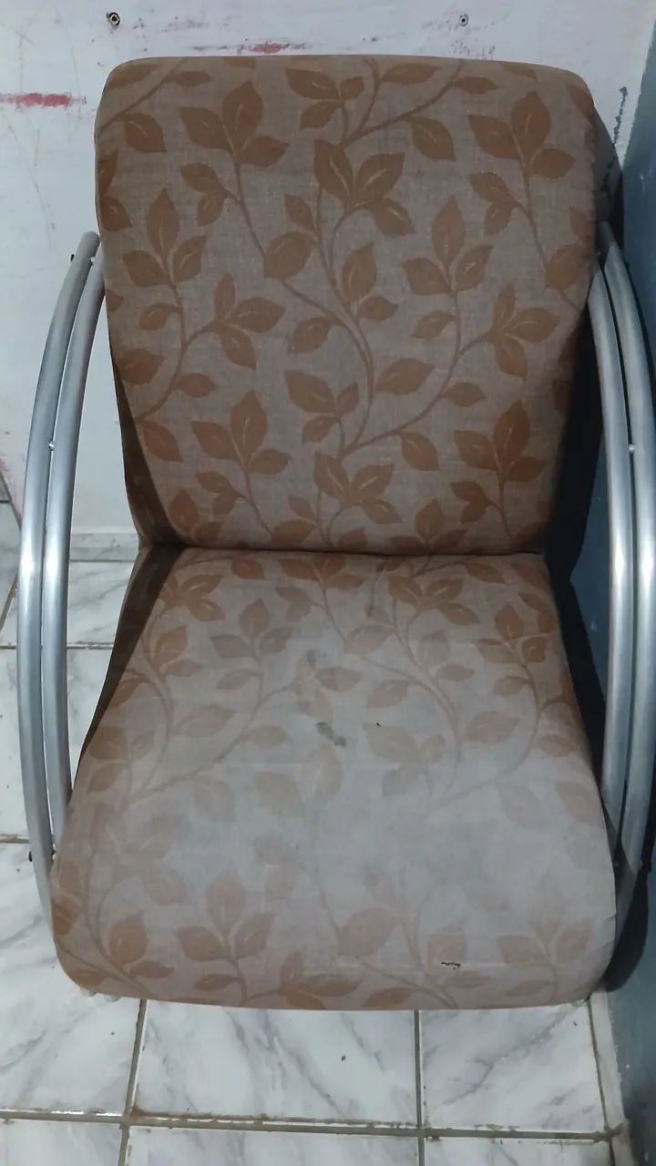 Poltrona usada bom estado 