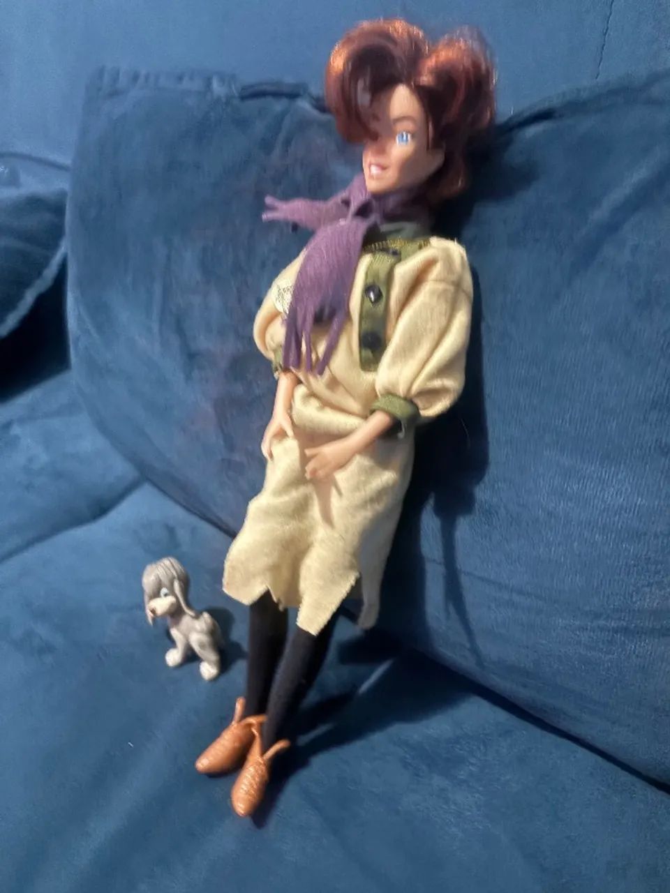 Disney - boneca Anastacia, acompanha Pooka