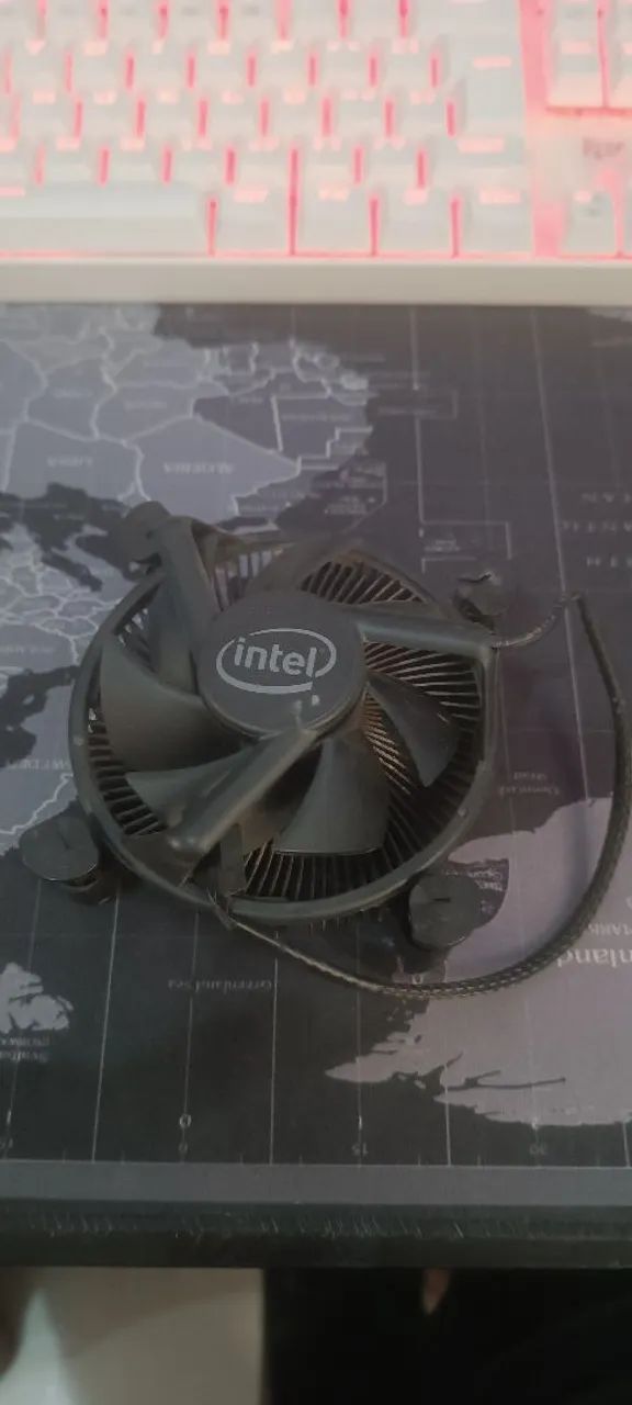 Processador Intel Core i3 10105F (10ª Geração) LGA 1200 - Perfeito Estado - Foto 2