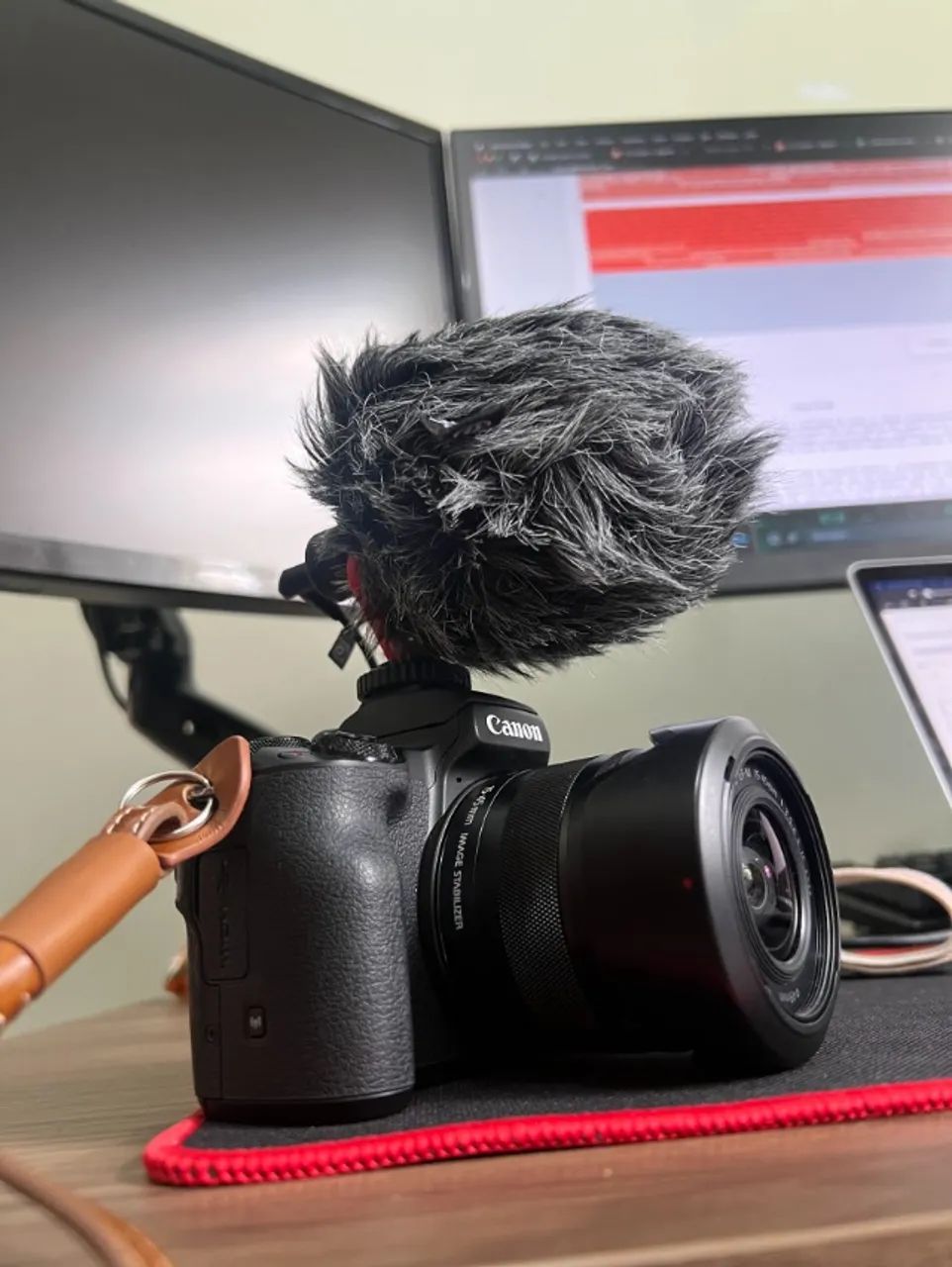 Canon EOS M50 Mark II + 3 Lentes + Cage + Adaptador EF + Cartão SD + Extras - Foto 4